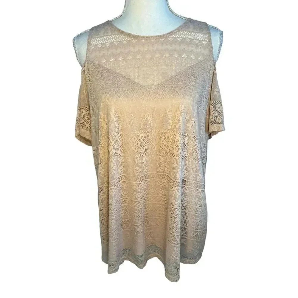 Torrid Size 00 (Medium) Rose Dust Lace Crew Neck Cold Shoulder Top
